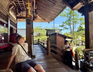 Zoon Liesbeth in Daishō-in Tempel