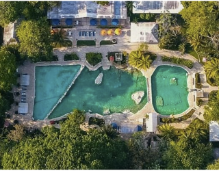 Zwembad hotel Palenque