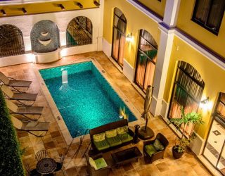 Hotel Campeche binnenzwembad
