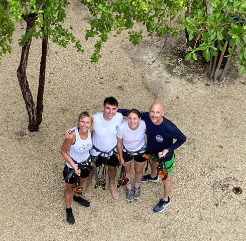 Familiefoto na zipline