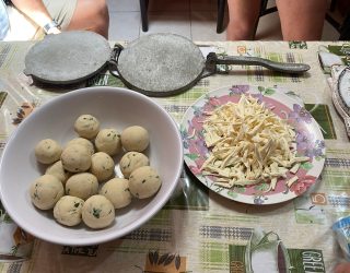 Voorbereide deeg voor eten te maken
