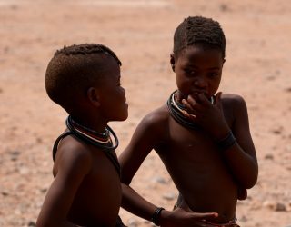 2 jonge Himba's