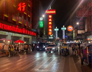 Straat van Chinatown in Bangkok