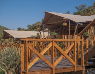 Glampingterras nabij Budva