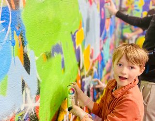 Kind spuit graffiti in New York