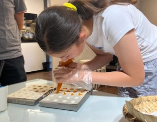 Familie bonnen kookt in Portugal