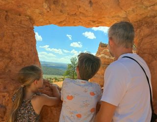 Familie D'Hoker op uitkijkpunt in West USA