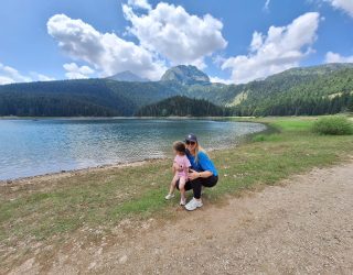 Familie Vercammen in de natuur van Montengro