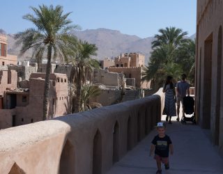 Duik achter de muren van het Fort van Nizwa