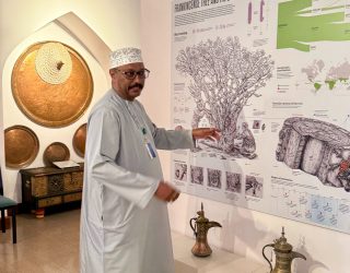 Met de gids in museum Muscat