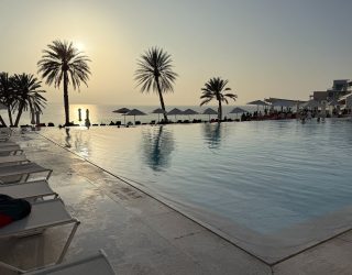 Zwembad bij verblijf in Muscat