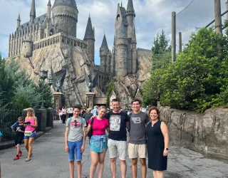 Familie Smeets bij kasteel