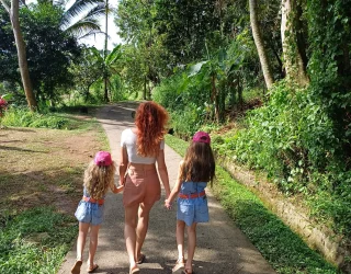Familie De Bondt in natuur Bali