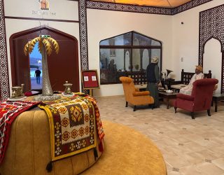 Inkom verblijf in de woestijn van Oman