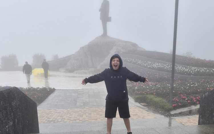 Reizen in het regenseizoen met kinderen